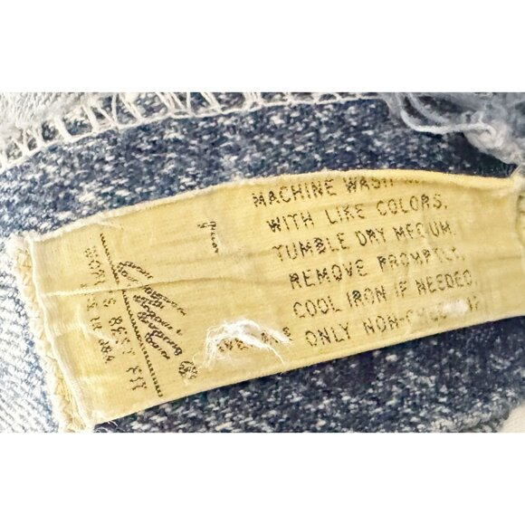 Vintage CHIC Stonewash Hi Rise Bow Ankle 80s / 90s Jeans Size 24 - Picture 7 of 8